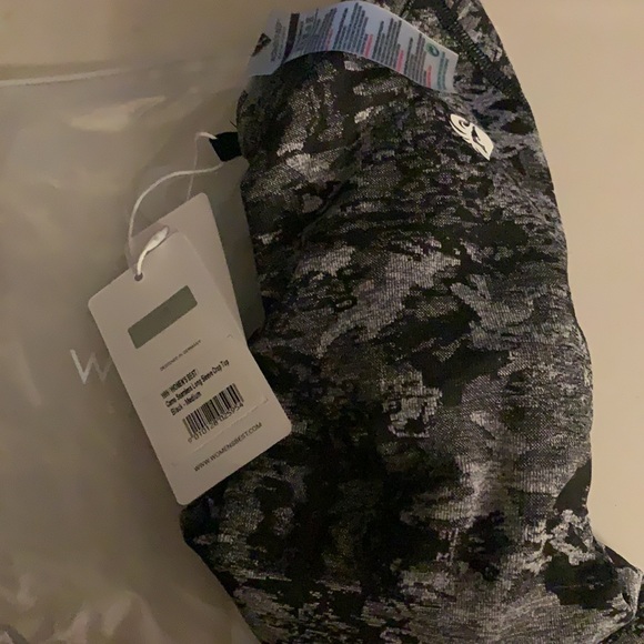 NWT Camo Seamless Long Sleeve Crop Top - Picture 2 of 2